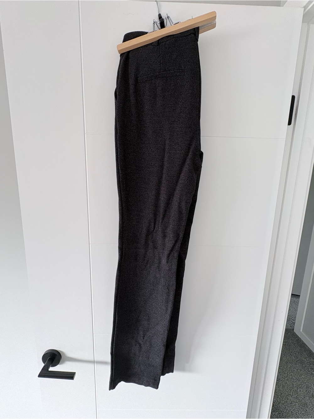 Reitmans Black Straight Leg Women's Pants